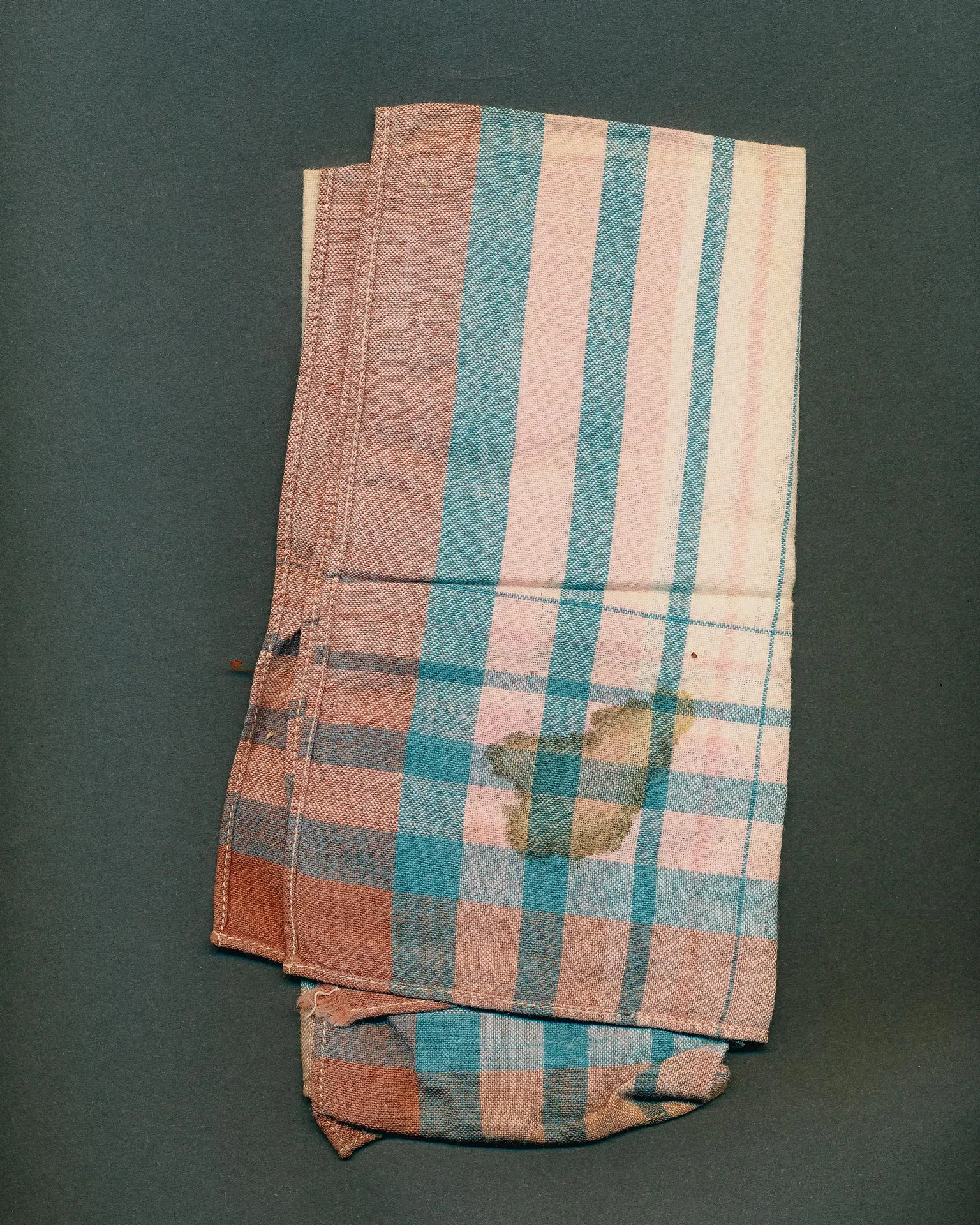 Handkerchief I — 2022 — Vastapuu