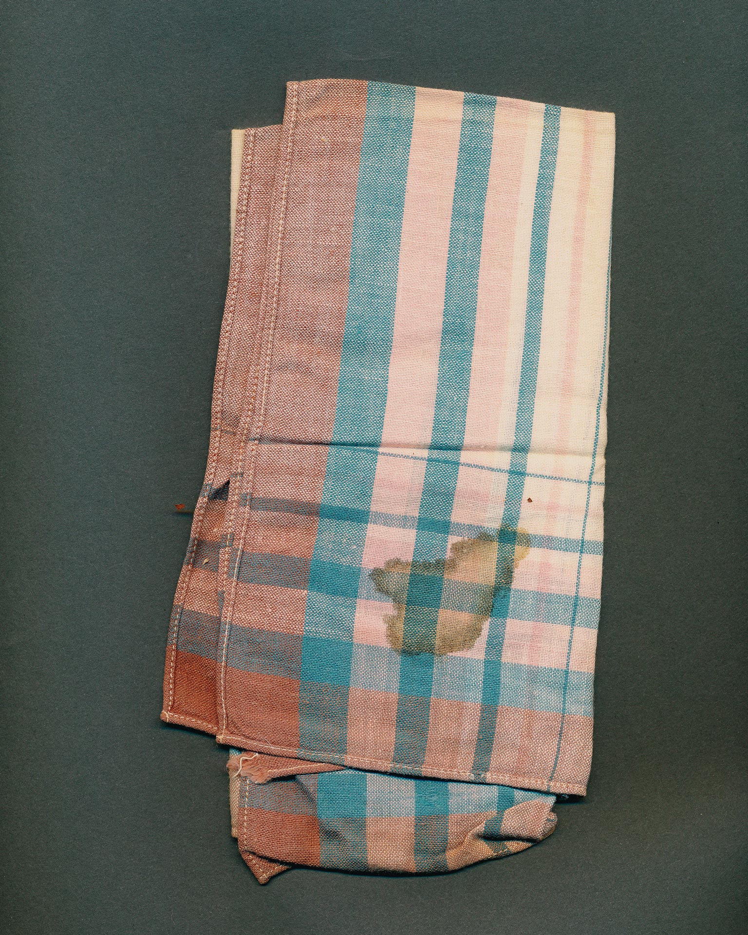 Handkerchief I — 2022 — Vastapuu